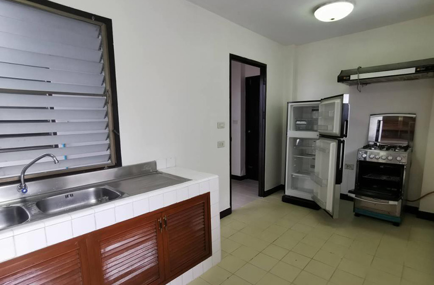 House with Shared Pool in Sukhumvit 